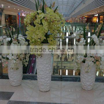 White Fiberglass Flowerpot photo-3
