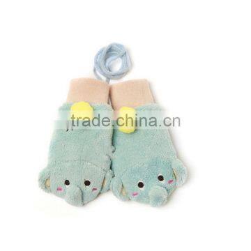 TC13007 2016 Wholesale Cute Warm Baby Mittens New Style Knitted Animal Pattern Baby Winter Gloves photo-2