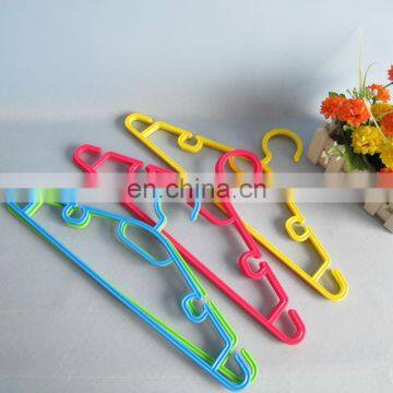 2014 new product good quality plastic cloth hanger