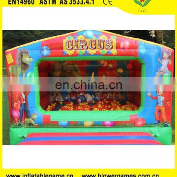 Fashion design inflatable small bouncy castle jumping house ball pool