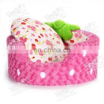 Strawberry Cotton Material Pet Dog Bed, Round Bedding Manufacturer