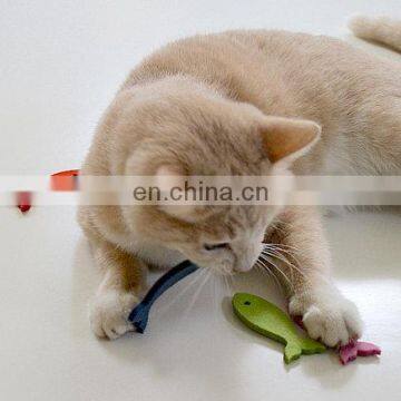 Customized Nature Fish Shape Felt Cat Toy With Various Colors photo-4