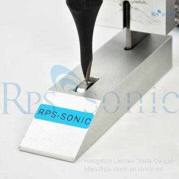 Fabric Cutting 40khz Ultrasonic Sealing Equipment photo-5