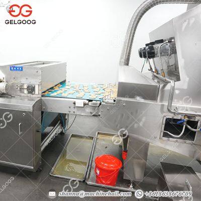 High Efficiency Biscuit Oil Spraying Machine Automatic Cracker Oil Spraying Machine photo-3