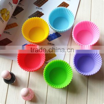 Colorful round silicone muffin mold