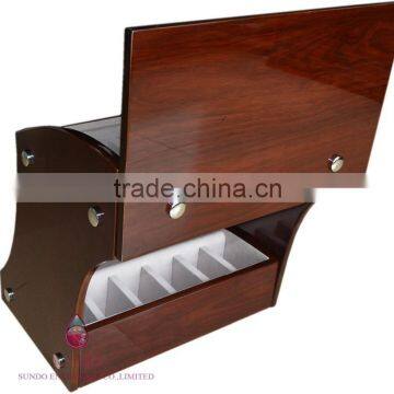 High Quality Wood Belt Display Stand in Classic Style photo-6