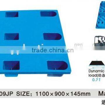 Four way entry 1100x900x145mm single faced plastic pallet