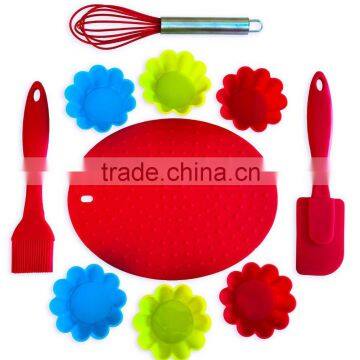 Custom Made silicone collapsible kitchenwares for Christmas