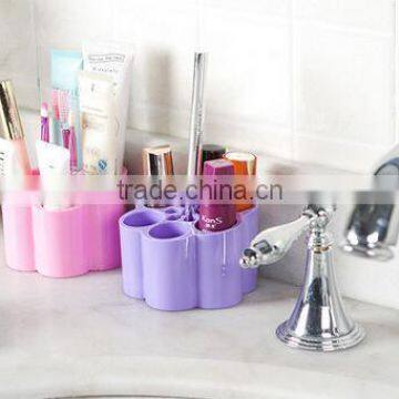 Cy269 Plastic Plum Blossom Shaped Dressing Table Cosmetic Storage Box Candy Color Desktop Separating Arrangement Box photo-4