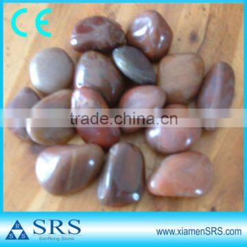 Stone red pebbles for gardens