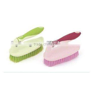 Multi-purpose brush prevent slippery