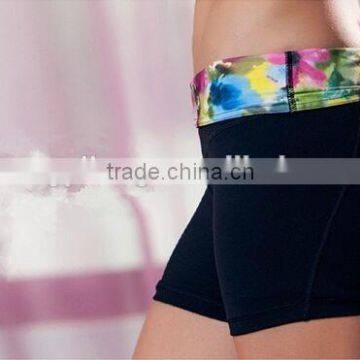 OEM Women's Custom Slim Fiting Yoga Wear in Guangzhou photo-3