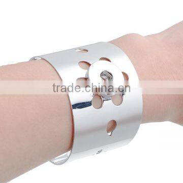 Iron Based Alloy Snap Button Open Cuff Bangles Bracelets Fit 18mm/20mm Snap Buttons Silver Tone Round Flower Hollow photo-3