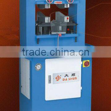 DS-606 Insole Molding Machine