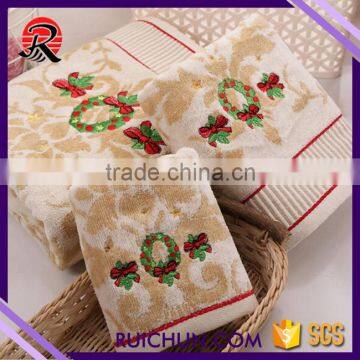 China Suppliers Softextile Red Christmas Towel Set