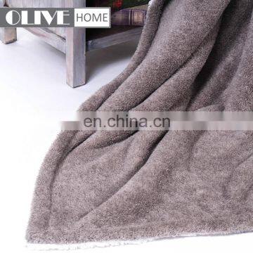 China Wholesale Ultra-soft Fluffy Cationic Plush Sherpa 2 Ply Quilted Throw Blanket photo-5