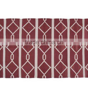 Wavy Trellis Pattern Rug