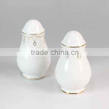 Ceramic salt shaker, salt and pepper shaker, salt box for kitchen