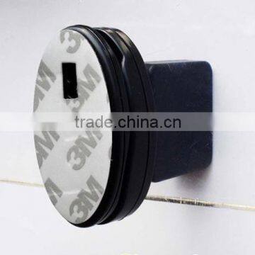 Retractable anti-theft retail security cable