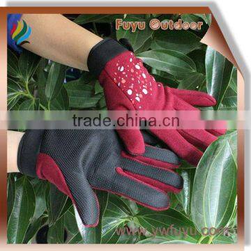 red women gloves