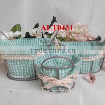 China Lining Wire Baskets for Home Decoration and Storage