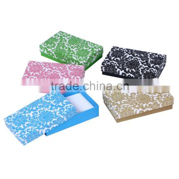 Jewelry gift paper box with silk handle