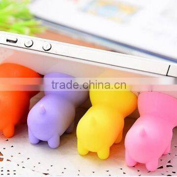 2015 compatible pig animal shaped silicone smartphone sucker stand