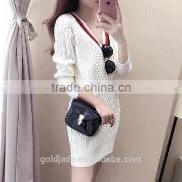 Best Sale Knitted Women Long Sweater Design V Neck Cashmere Sweater Women photo-2