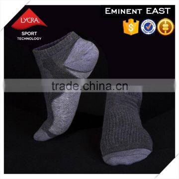 Wholesale Custom Technical Plain Knitting Lycra Silver Cotton Blend Yarn Men Sport Socks photo-2