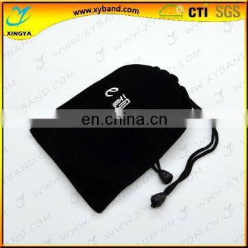 New arrival cheap custom velvet pouch wholesale