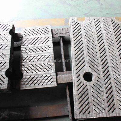 Mining Product Service Wear Resistant Steel Plate Mining Linear Vibrating Screen photo-4