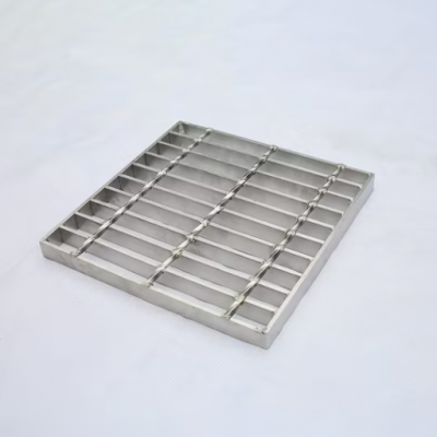 Light Steel Structure Platform With Grating, Handrails, and Anti-Slip Treads photo-4
