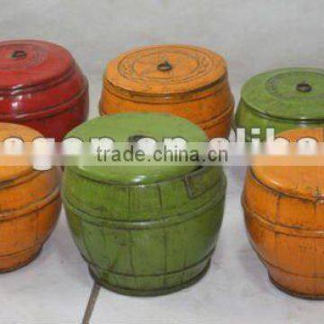 Chinese antique colorful storage box