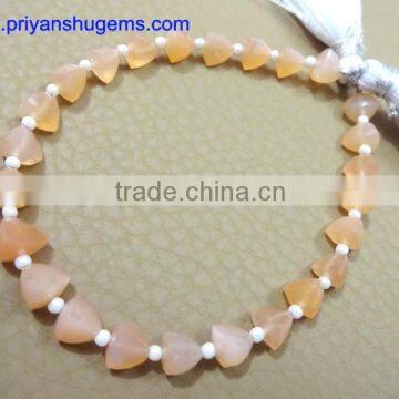 Peach Moonstone Faceted 6*6 mm 32 Cts Trillion Straight Drilled 6 Inches Strand Length Natural Loos Gemstones photo-2