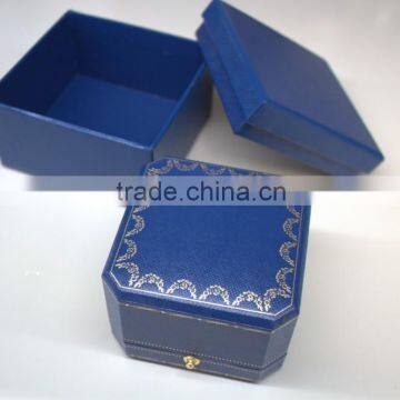 2015 Newest Custom Jewelry Gift Box Cardboard Buckle Box for Ring photo-2