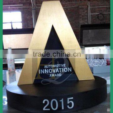 popular custom pyramid acrylic award and trophy/acrylic souvenir