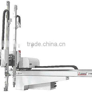 Five axis servo injection machine robot arm
