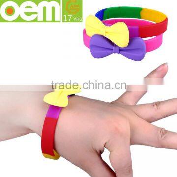 fashion custom thin two color silicone bracelet