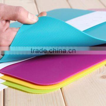 Chopping board colored plastic sheet for kitchen