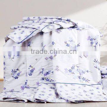 Floral Solid Color Printed Polyester Patchwork Thick Quilt For Hotel