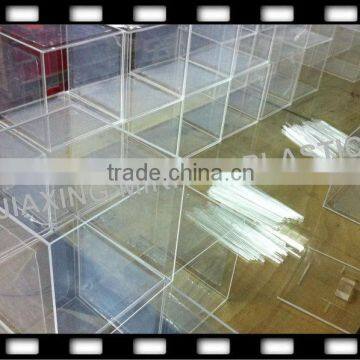 plexiglass box