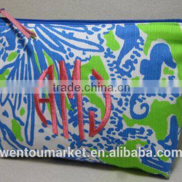 Wentou Monogramed Lilly Pulitzer Canvas Makeup Bag photo-4