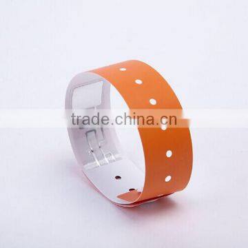 Disposable PVC Bracelet RFID Wristband for Amusement Park photo-4