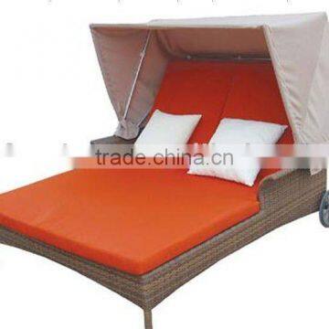 Stylish Outdoor Double Lounge Rattan Patio Canopy Sun Bed photo-2