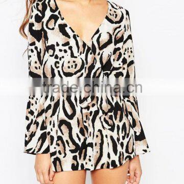 China Factory OEM ODM 2015 Hot Sale Customized Leopard Print Romper With Fluted Sleeve photo-3