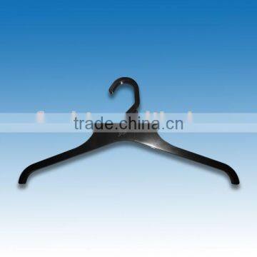 plastic top hanger