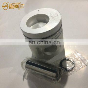 Good price for Diesel engine parts piston  6D31 ME012858