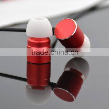 High Quality Cheap Metallic Earphone With MIC For Mobile Phones photo-5
