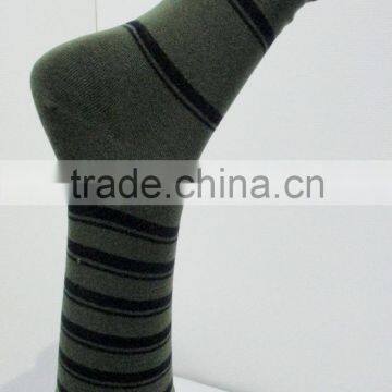 men classic stripe dress socks