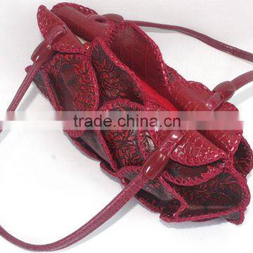 2016 Lady Fashion Handbag Good Quality Leather Material Cute Color Design photo-6